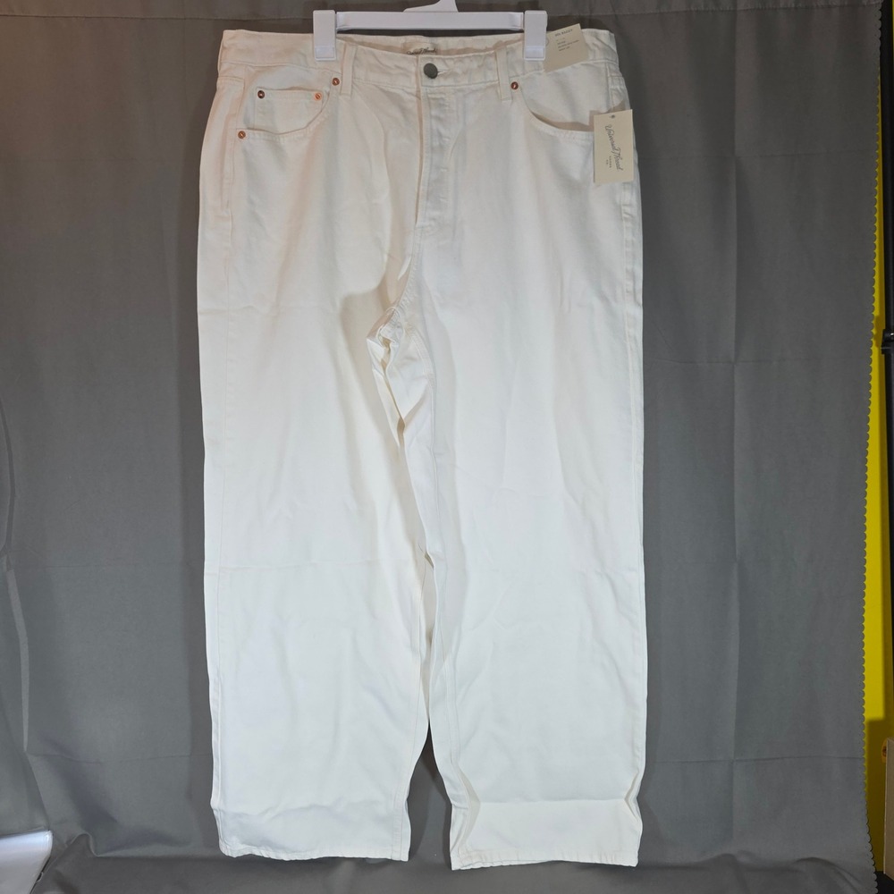 Universal Thread Womens 90s Baggy Mid Rise Jeans White Size 17 Relaxed Fit NEW‎